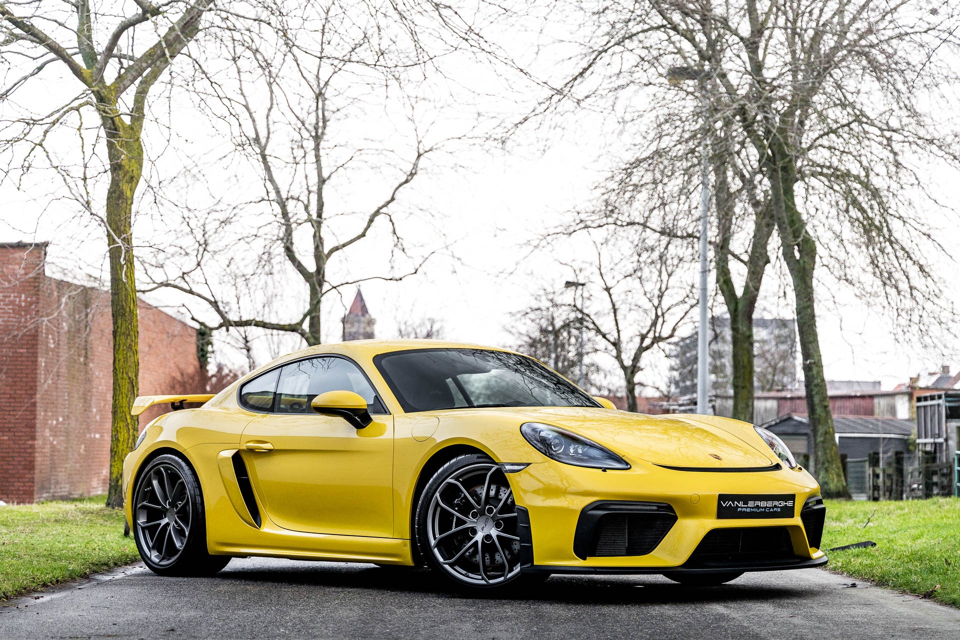 Porsche 718 Cayman GT4